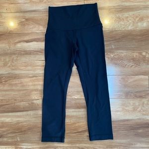 Lululemon cropped black leggings size 4